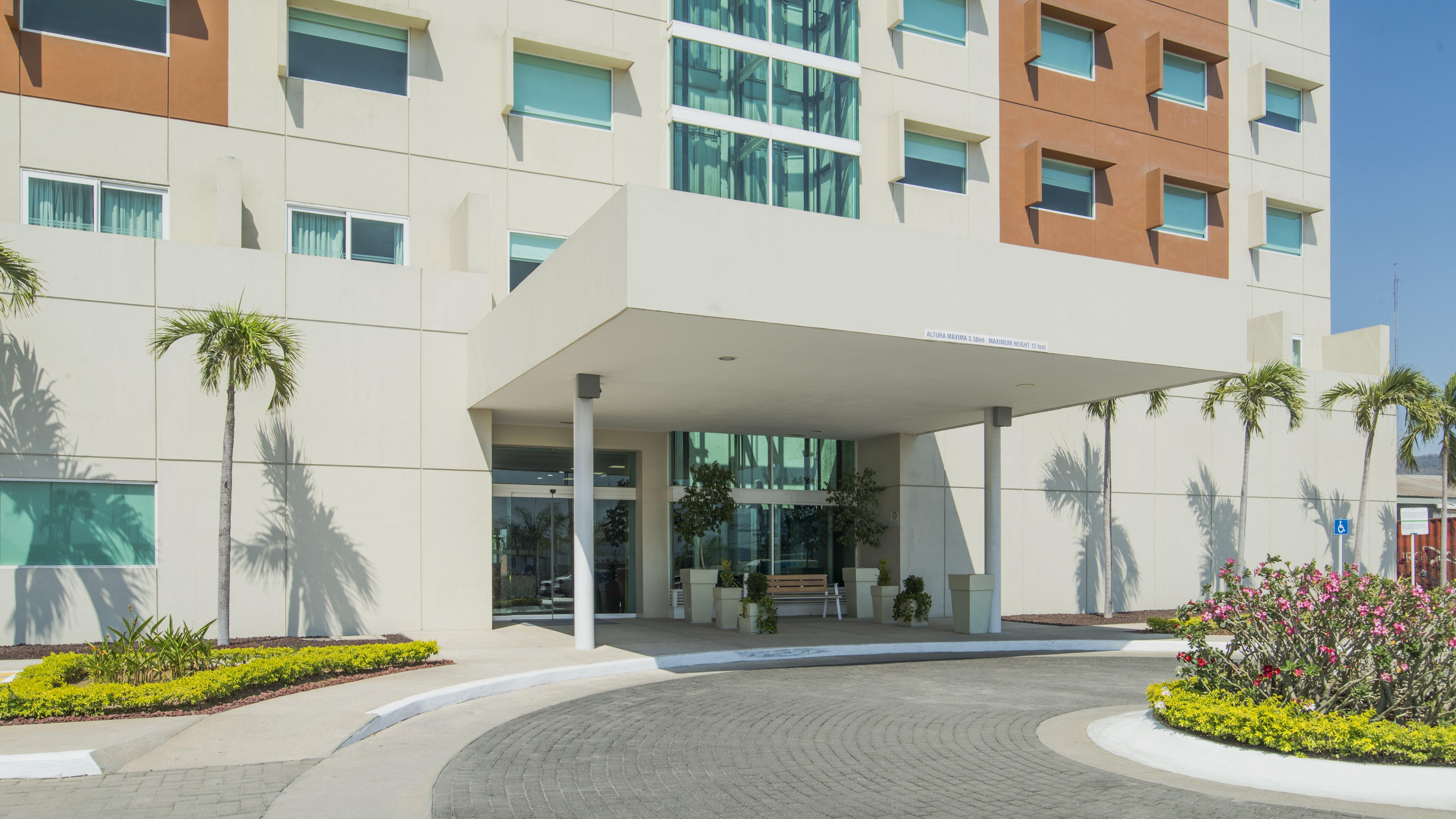 Holiday Inn Express Manzanillo By Ihg Kültér fotó