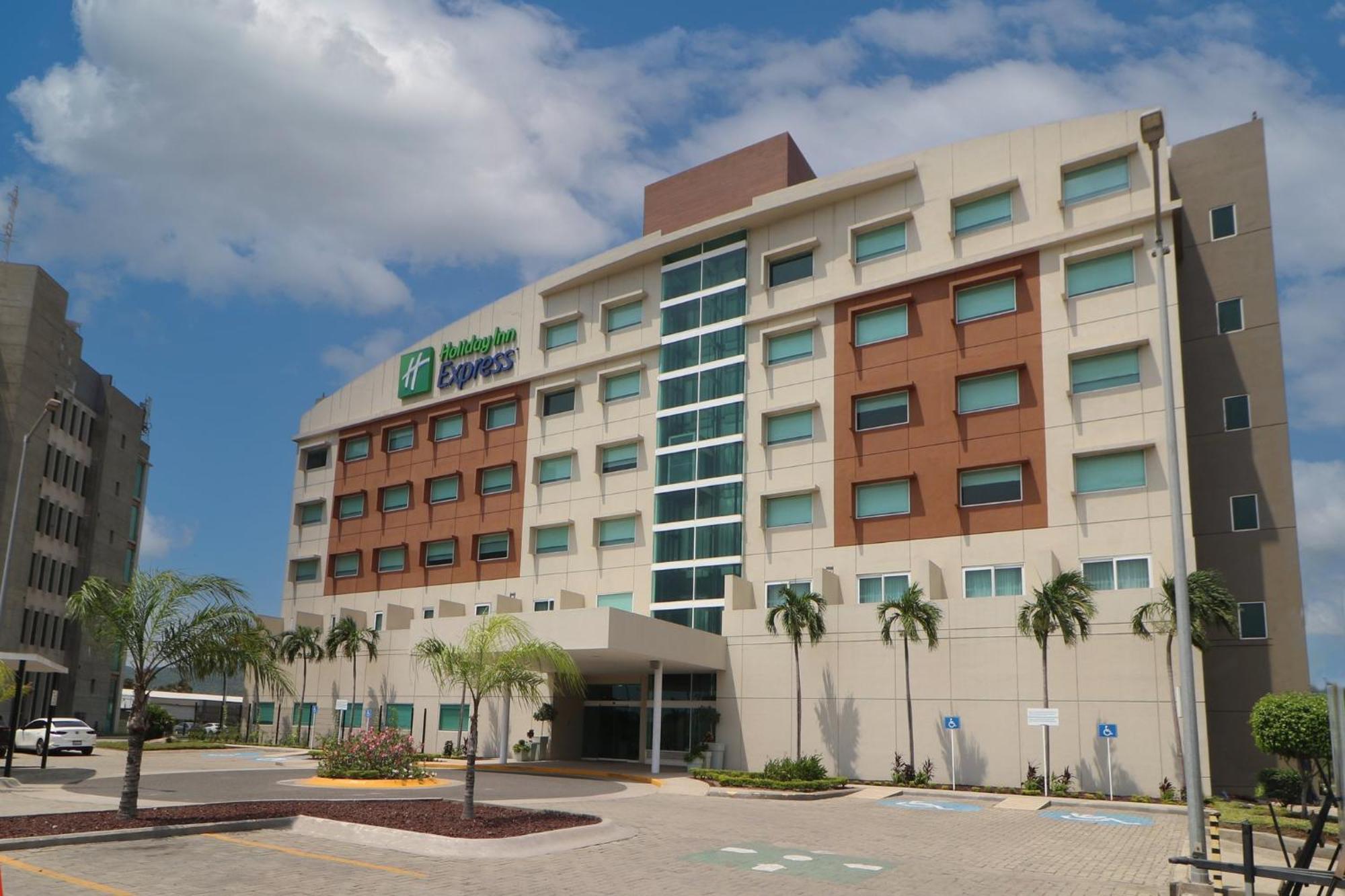 Holiday Inn Express Manzanillo By Ihg Kültér fotó