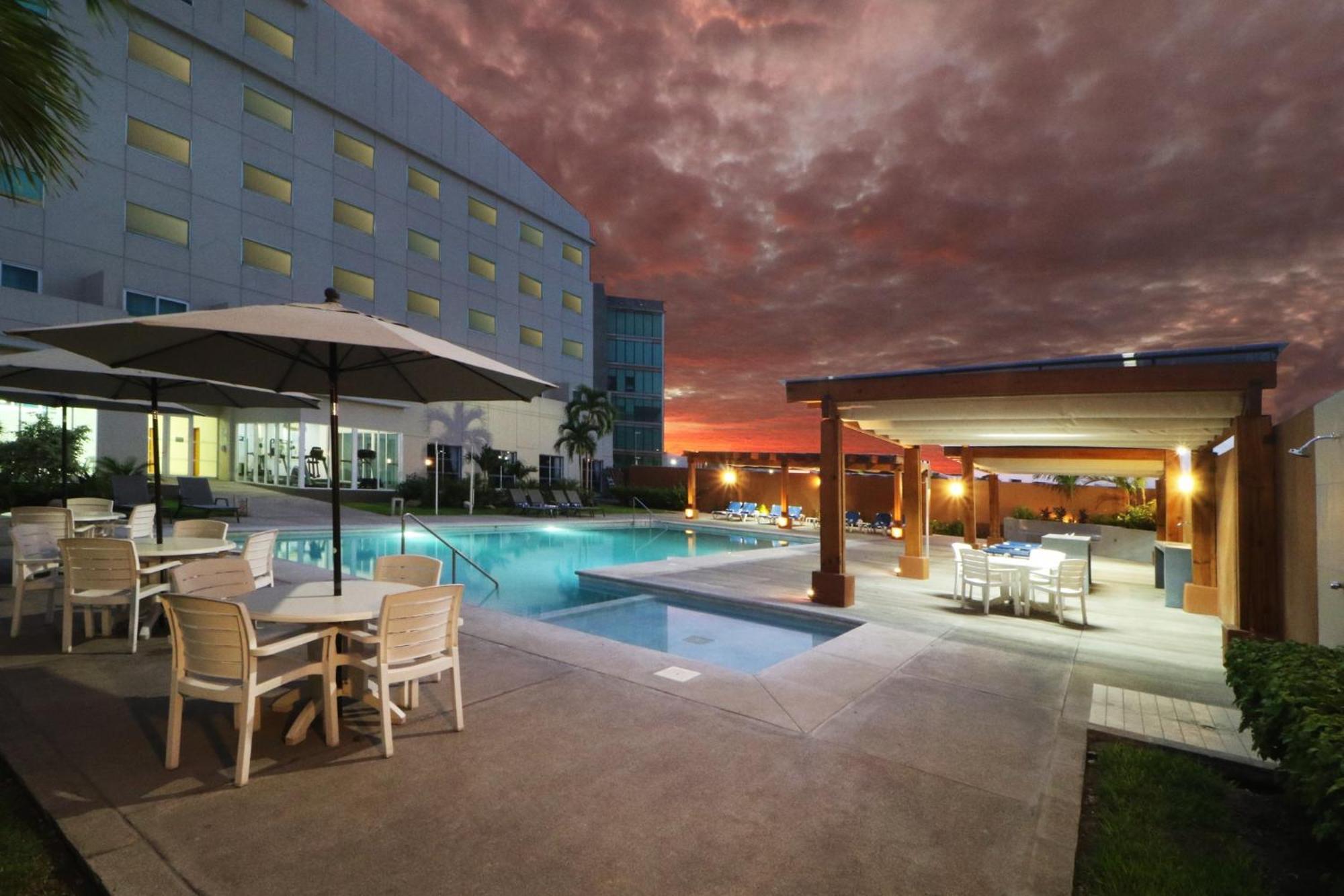 Holiday Inn Express Manzanillo By Ihg Kültér fotó