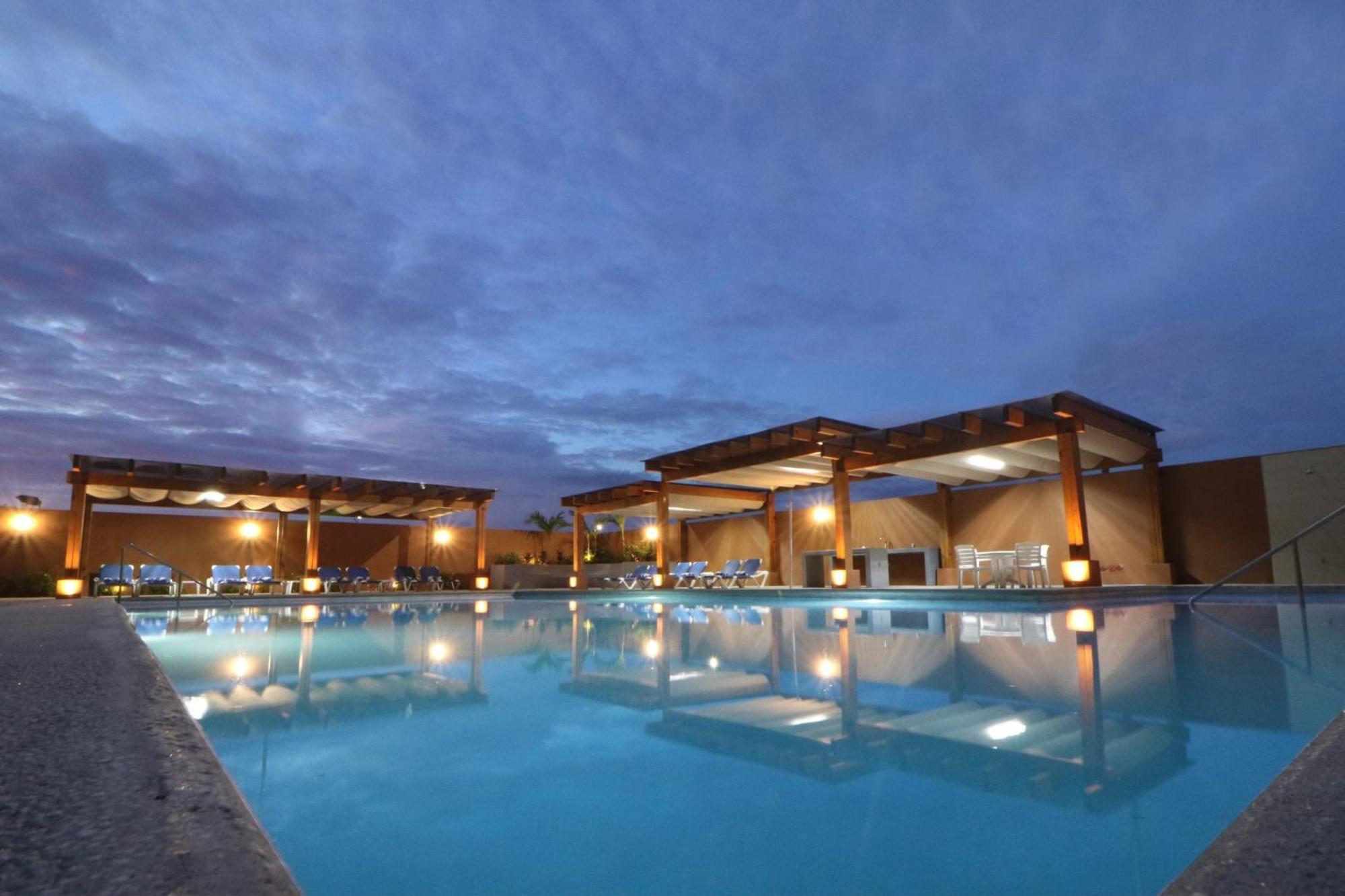 Holiday Inn Express Manzanillo By Ihg Kültér fotó
