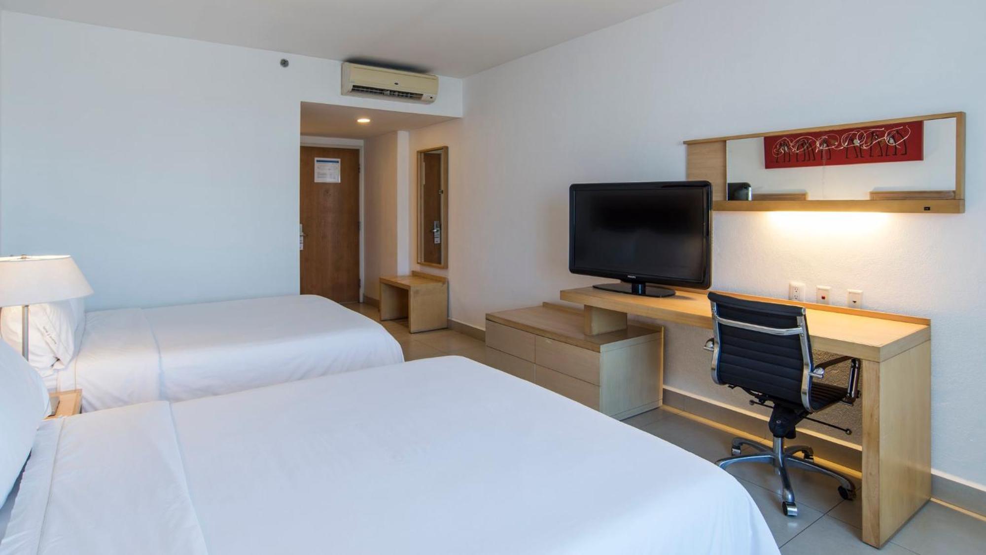 Holiday Inn Express Manzanillo By Ihg Kültér fotó